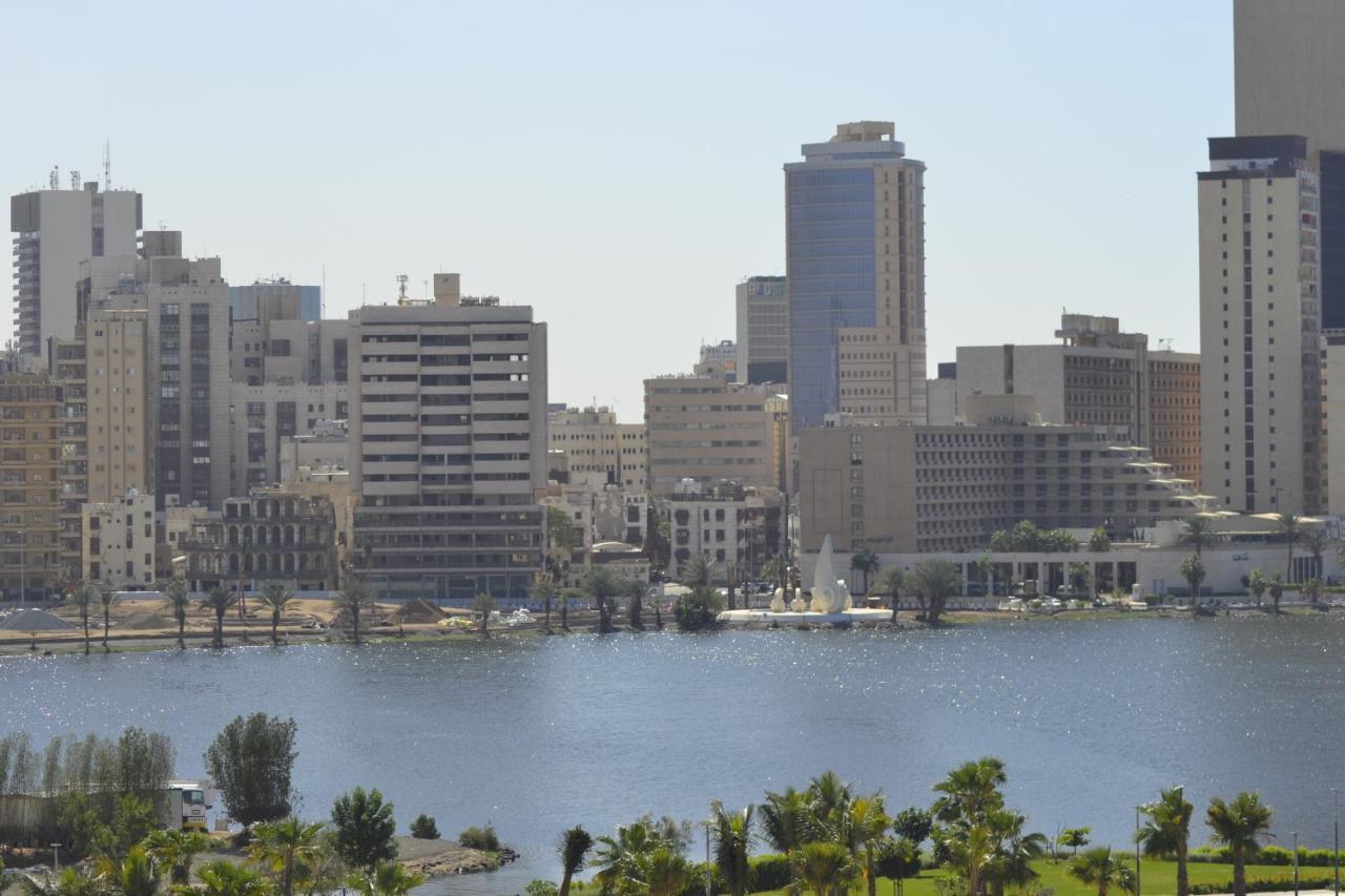 Jeddah Lake Hotel Esterno foto