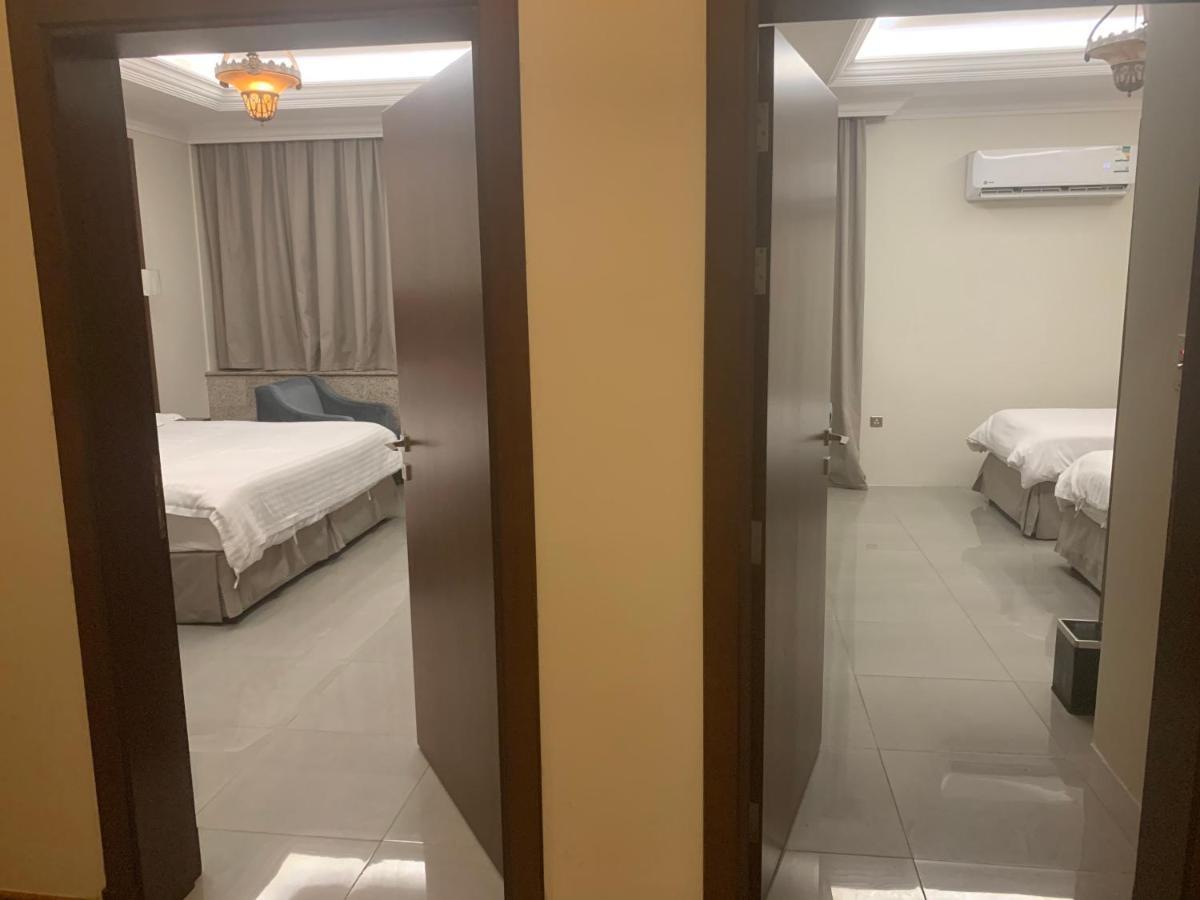 Jeddah Lake Hotel Esterno foto